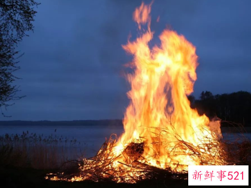 梦见大火烧山是什么意思