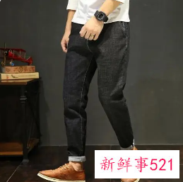 男士皮靴配牛仔裤图片