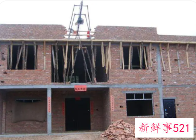 梦见别人盖房子寓意