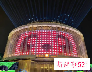 迪拜世博会中国国家馆上演东方旗袍秀