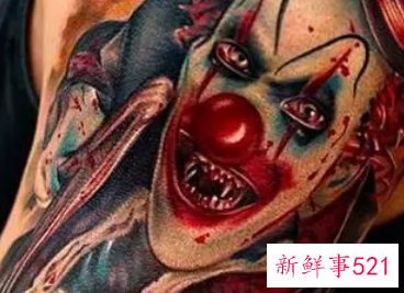小丑纹身花臂