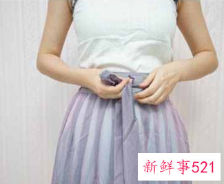 男装汉服下裙怎么穿