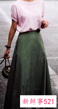 百褶裙搭配什么鞋