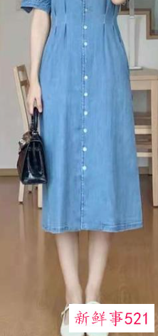 牛仔裙套装搭配什么鞋子