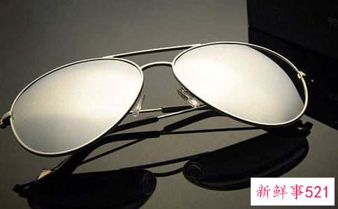 梦见眼镜腿断了