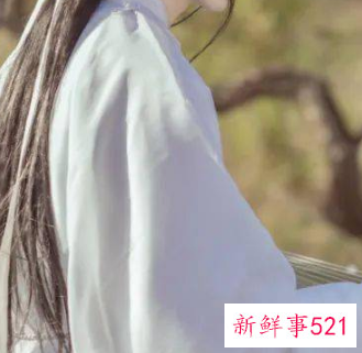 男装汉服下裙怎么穿