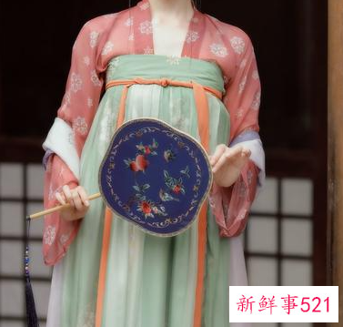 怎么穿齐胸襦裙不会掉