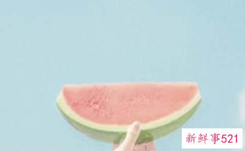 夏日里的薄荷绿色妆容有哪些