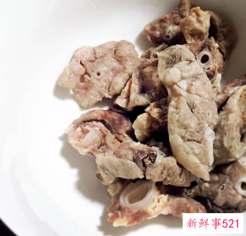 雪梨猪肺汤的做法