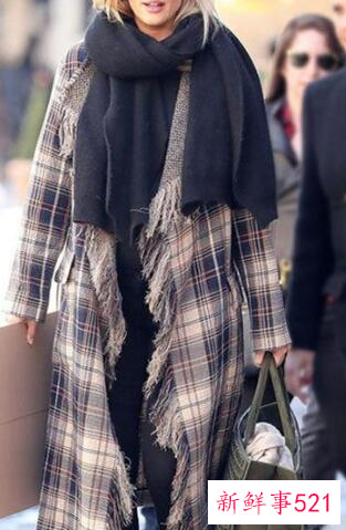 橘色配什么颜色好看