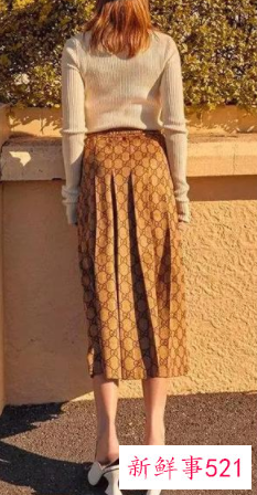 春天半身裙搭配什么外套