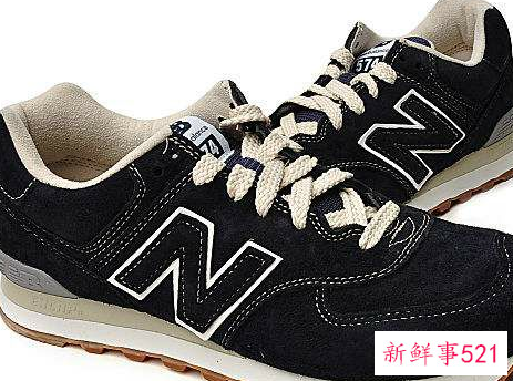 绒面鞋子洗完变硬怎么办