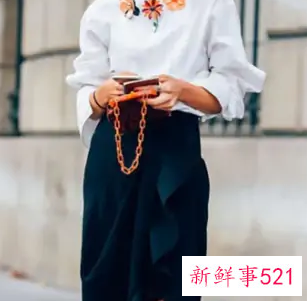 女生夏天霸气衣服搭配什么