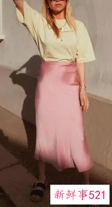 春天半身裙搭配什么外套