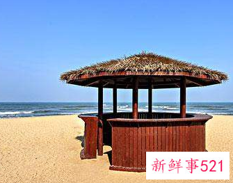 去海边不能穿黑色衣服