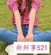 女学生夏季衣服搭配