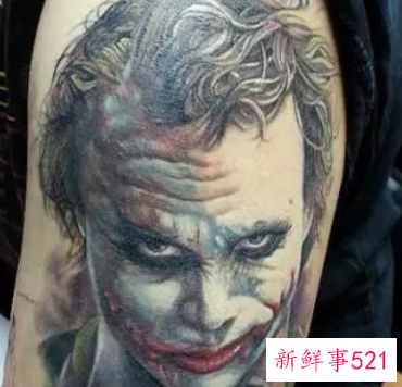 小丑纹身花臂