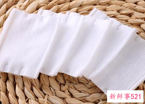 角质层薄可以用化妆棉擦水吗