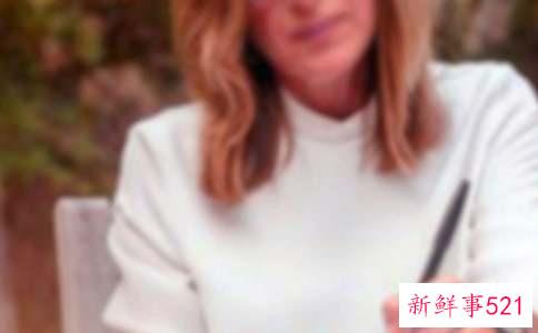 女人梦见狗咬脚是什么意思