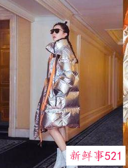 冬天穿羽绒服配什么裤子