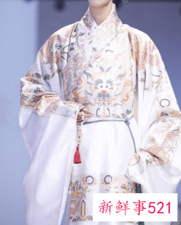 男装汉服下裙怎么穿