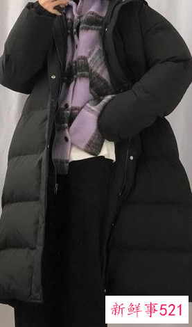 冬天穿羽绒服配什么裤子