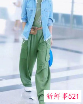 休闲运动装搭配什么包包