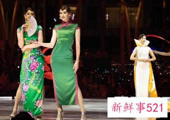 迪拜世博会中国国家馆上演东方旗袍秀