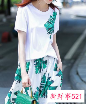 中年女人穿的裙子