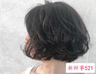 什么样的短发好看显年轻