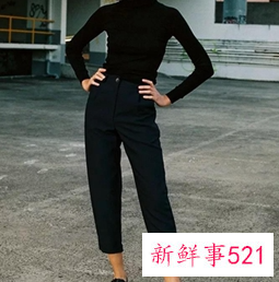 内搭圆领和V领哪个比较好