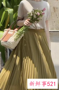 中年女人穿的裙子