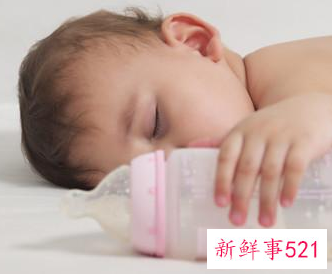 宝宝奶嘴圆孔吸不出来