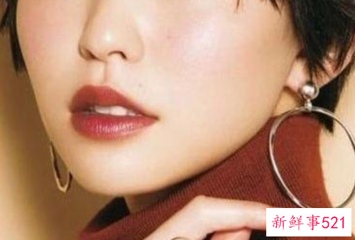 3个女人味彩妆让你变身气质美女