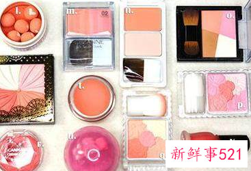 学化妆需要哪些化妆品