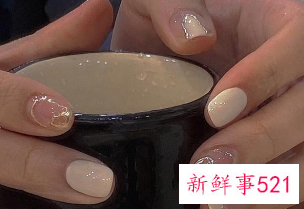 黄皮显白美甲图片