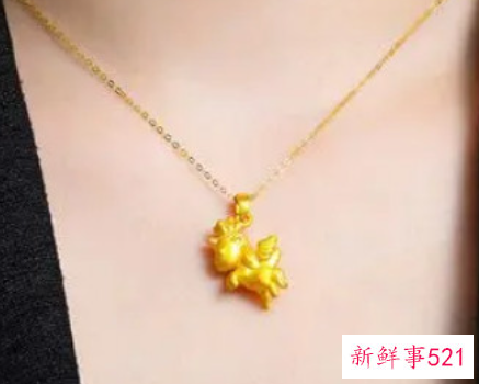 镀金项链变黑怎么回事