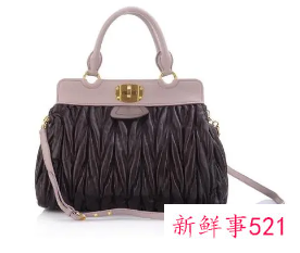 梦见别人给了自己好几个小包包