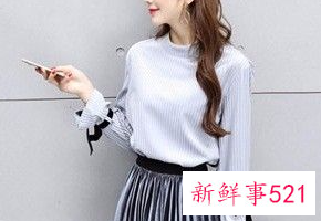 半身裙怎么搭配上衣