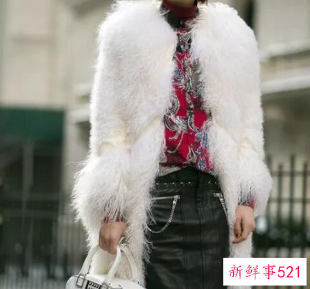 皮草搭配什么衣服好看