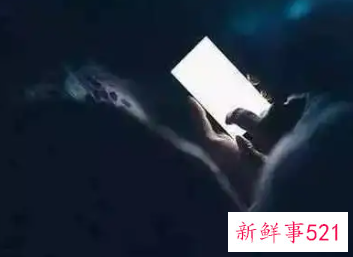玩手机是否影响睡眠