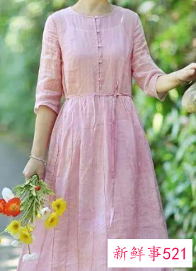 中年女人穿的裙子