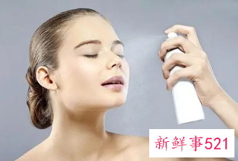 秋日保湿给肌肤喂饱水