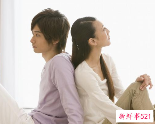 男生总是问女生隐私问题是怎么回事