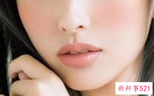 3个女人味彩妆让你变身气质美女