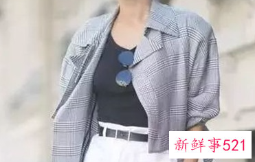 内搭圆领和V领哪个比较好