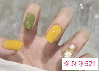 黄色指甲油显手白吗