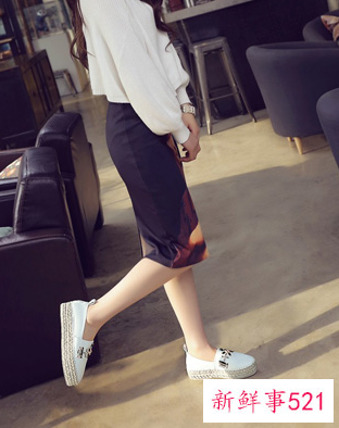 深口皮鞋配什么裤子