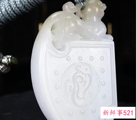 一对玉佩叫什么