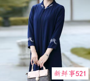 五十岁的女人如何穿衣打扮